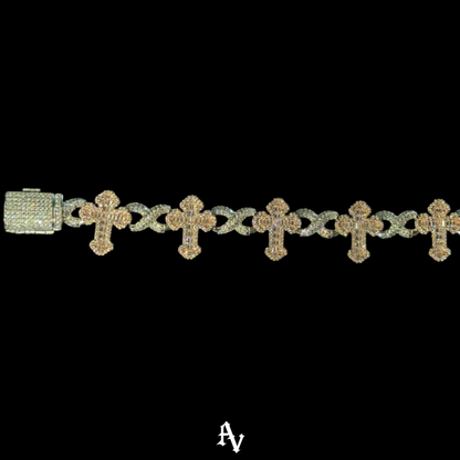 INFINITE CROSS BAGUETTE BRACELET