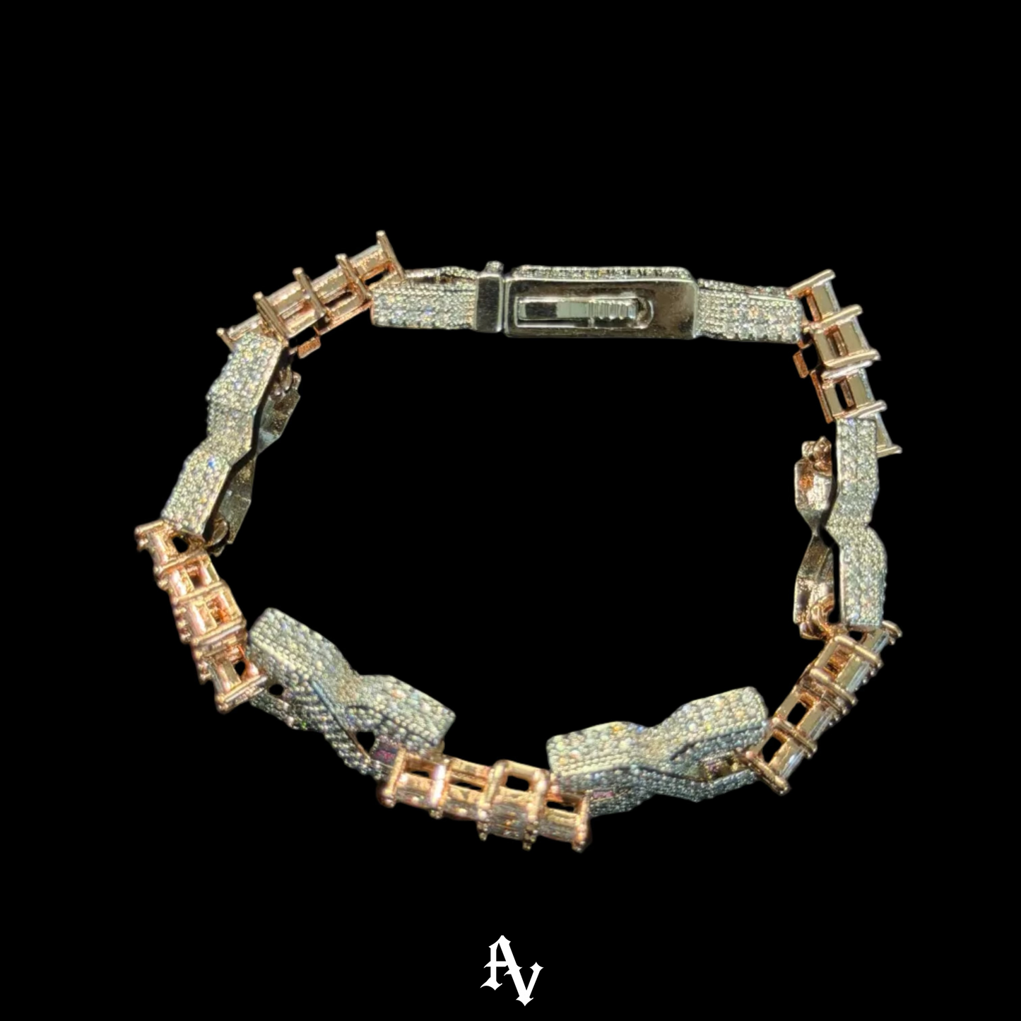INFINITE CROSS BRACELET