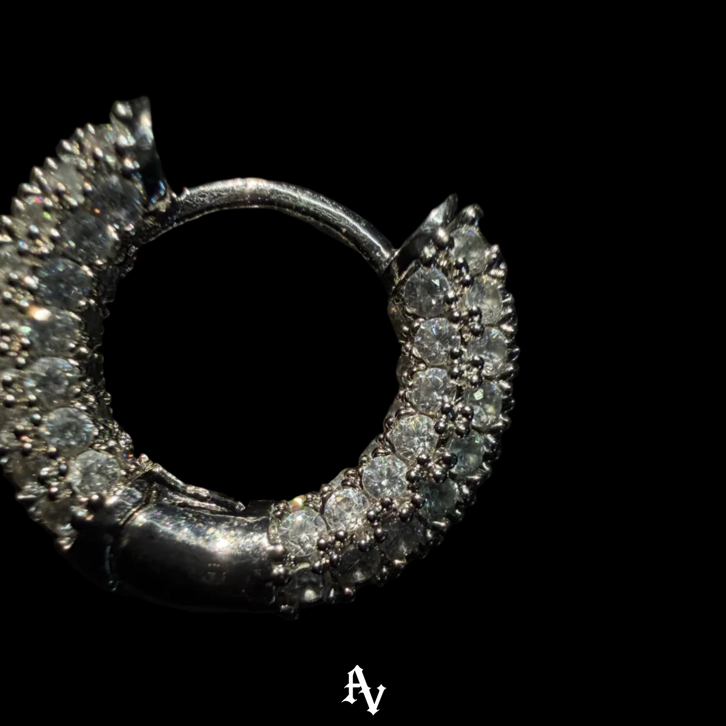 WHITE CIRCLE ICED OUT EARRINGS