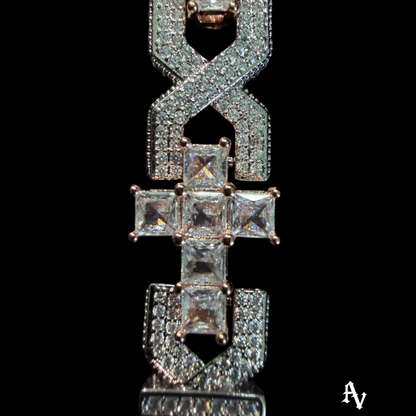 INFINITE CROSS BRACELET